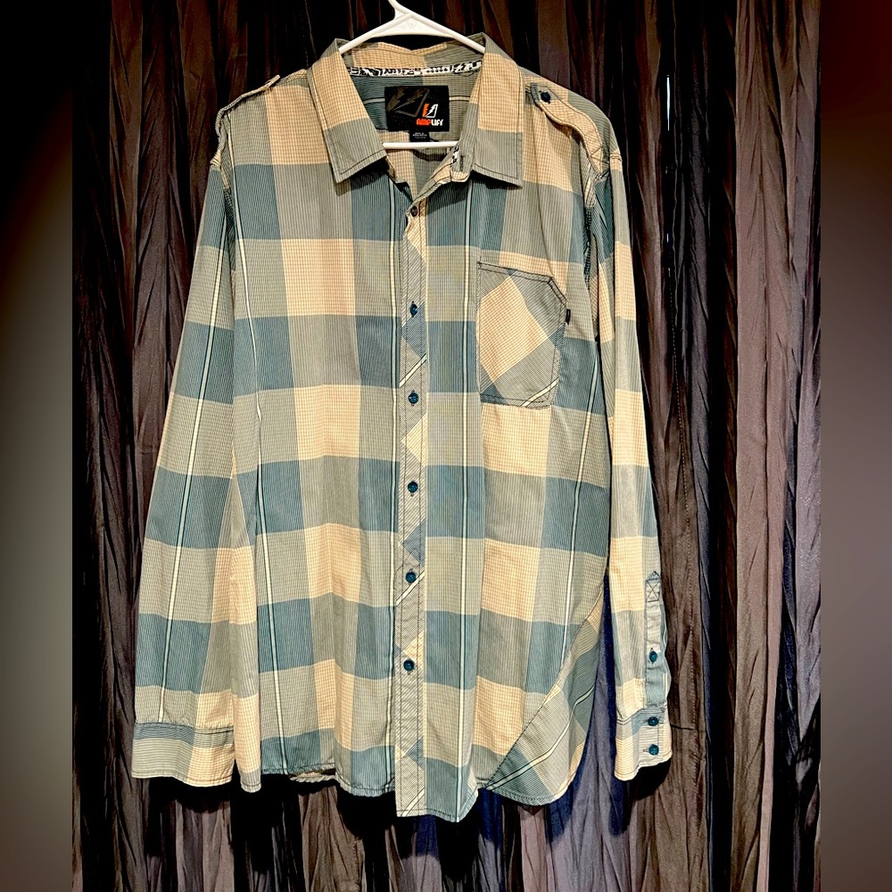 Casual dress shirt